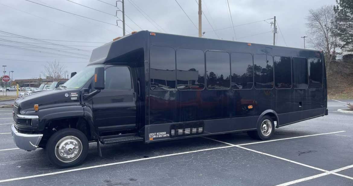 Used 2006 GMC 5500 Limo Bus For Sale