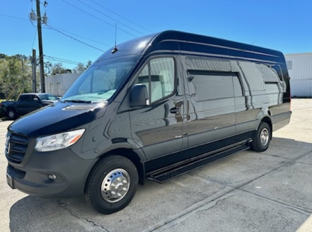 2023 Mercedes-Benz Sprinter 3500 series by Westwind Coachbuilders