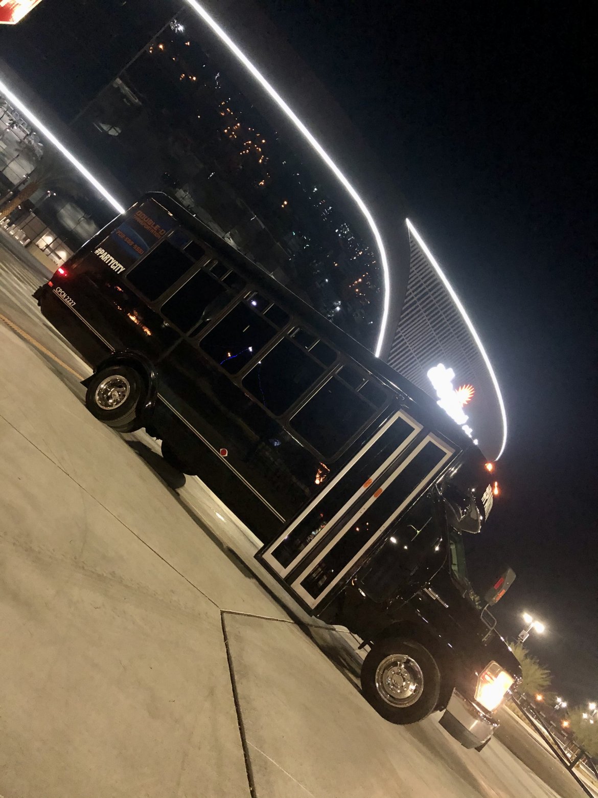 2010 Ford E-450 Limo bus by LionTrans