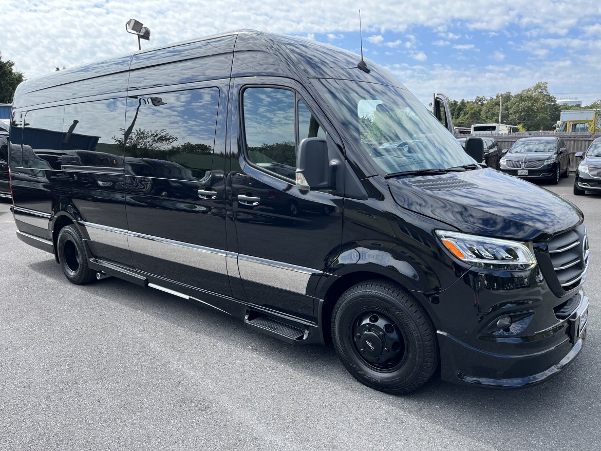 New 2023 Mercedes-Benz Sprinter 3500