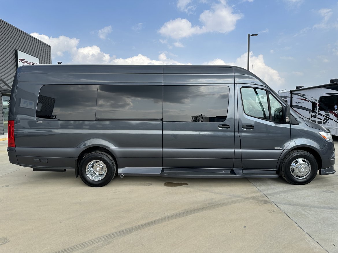 New 2023 Mercedes-Benz Daycruiser D6 Sprinter For Sale