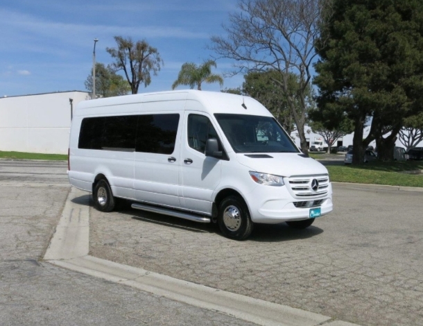 2022 Mercedes-Benz 3500 Sprinter Limousine by CoachWest