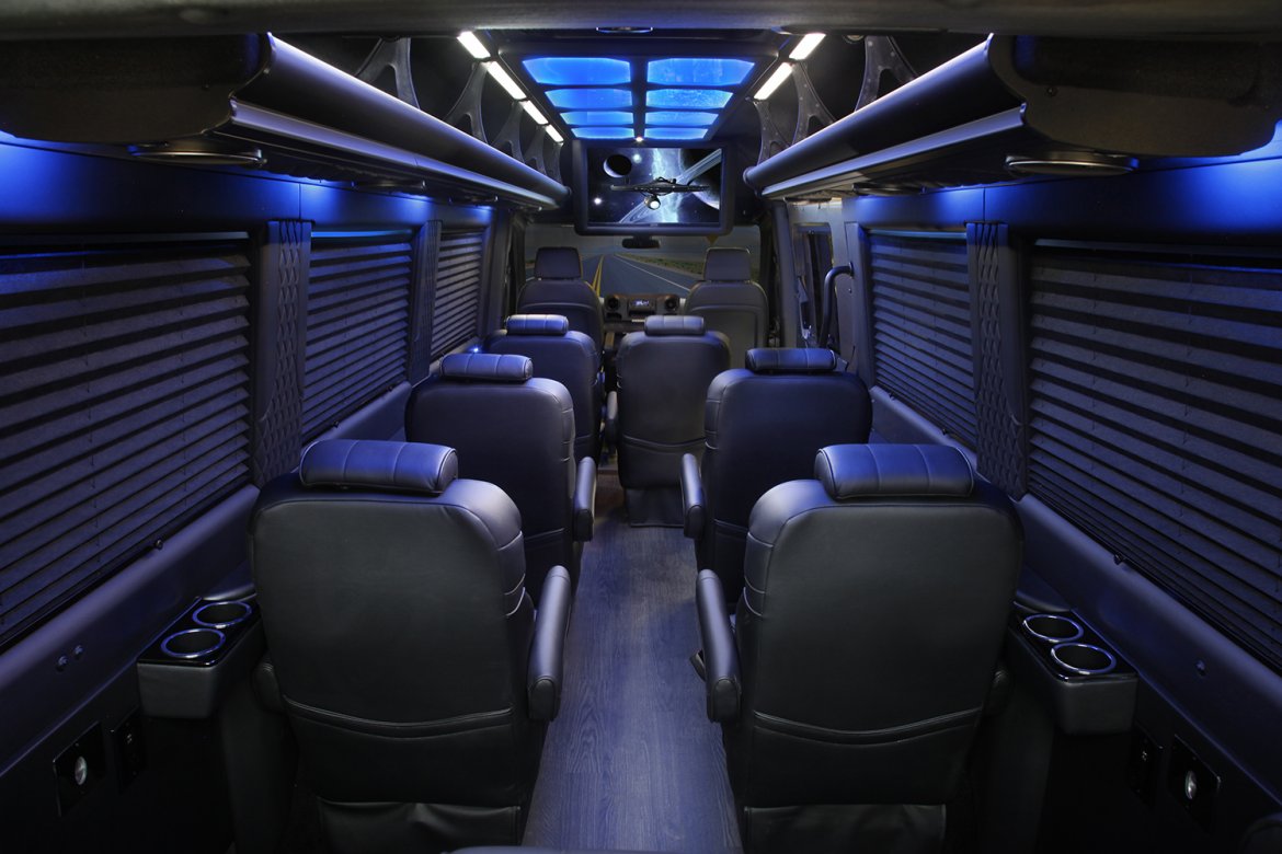 New 2023 Sprinter Luxury Mini Coach Maybach Executive Shuttle For Sale