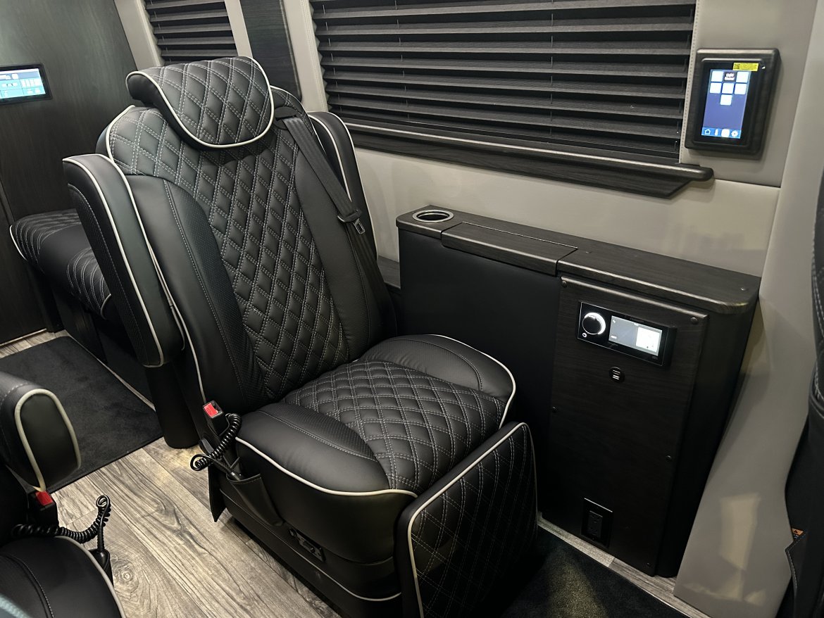 New 2023 Mercedes-Benz Luxe Cruiser 144 Sprinter by Global Motor Coach