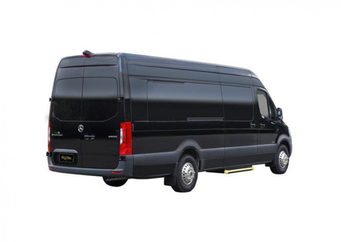 New 2023 Sprinter Luxury Mini Coach Maybach Executive Shuttle For Sale