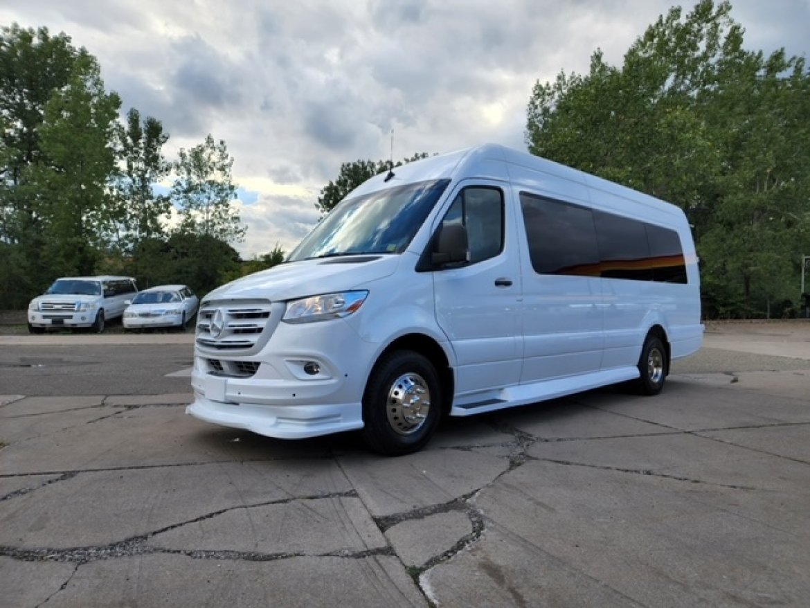 New Rare 2023 Mercedes Sprinter Limo 3500