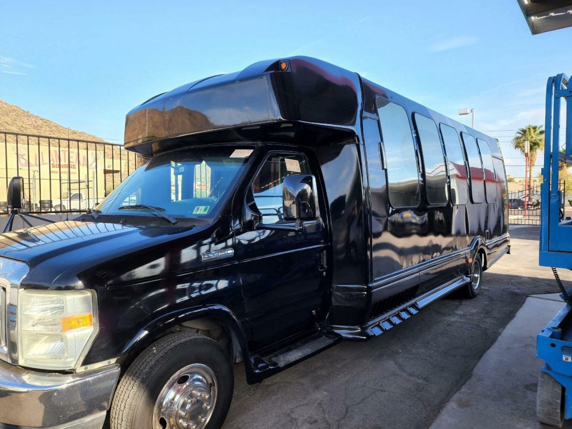 Used 2008 Limo Ford E-450 Party Bus For Sale