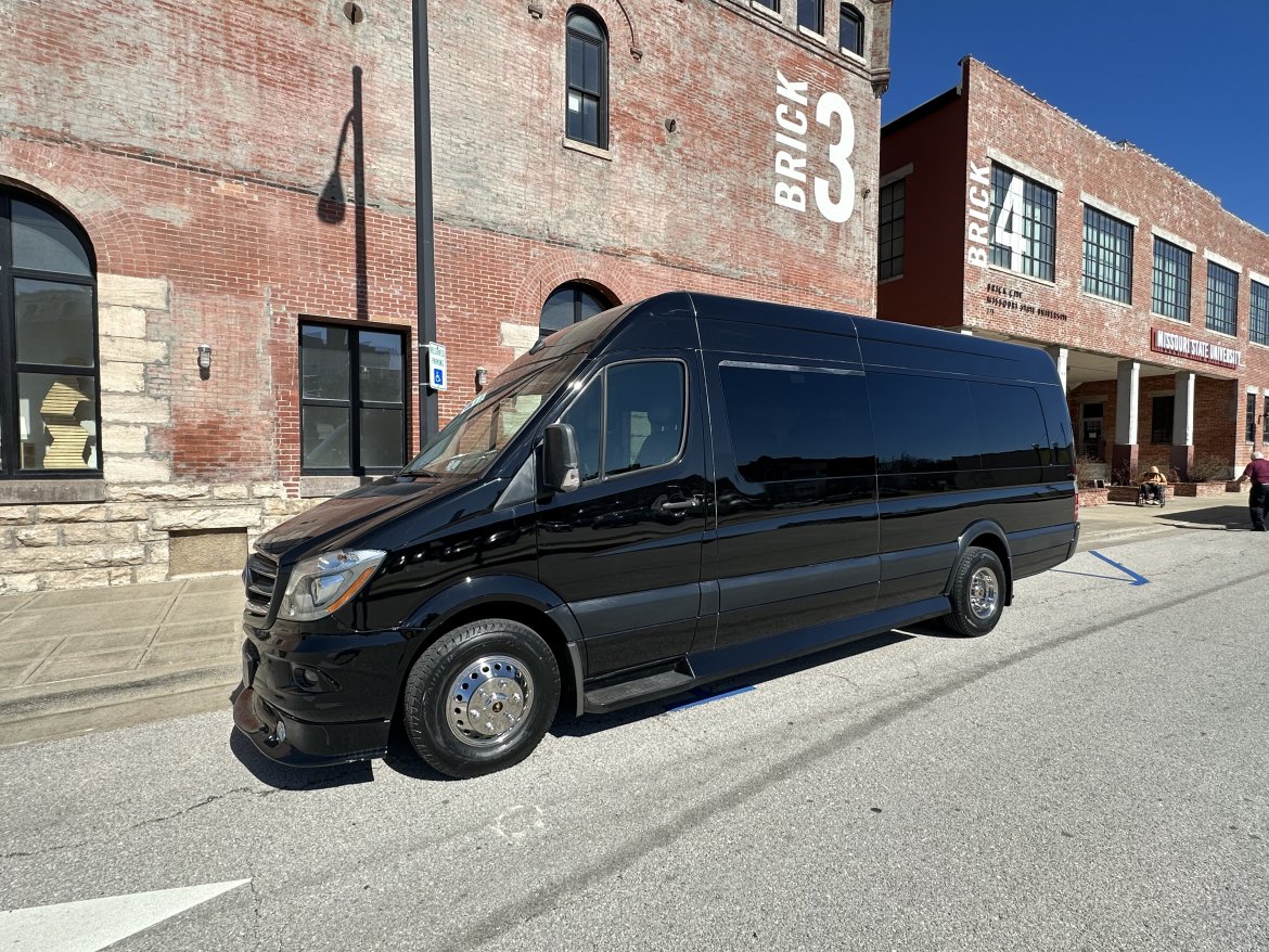 Used 2018 Mercedes-Benz Px Executive Shuttle 170 by Midwest Automotive Design