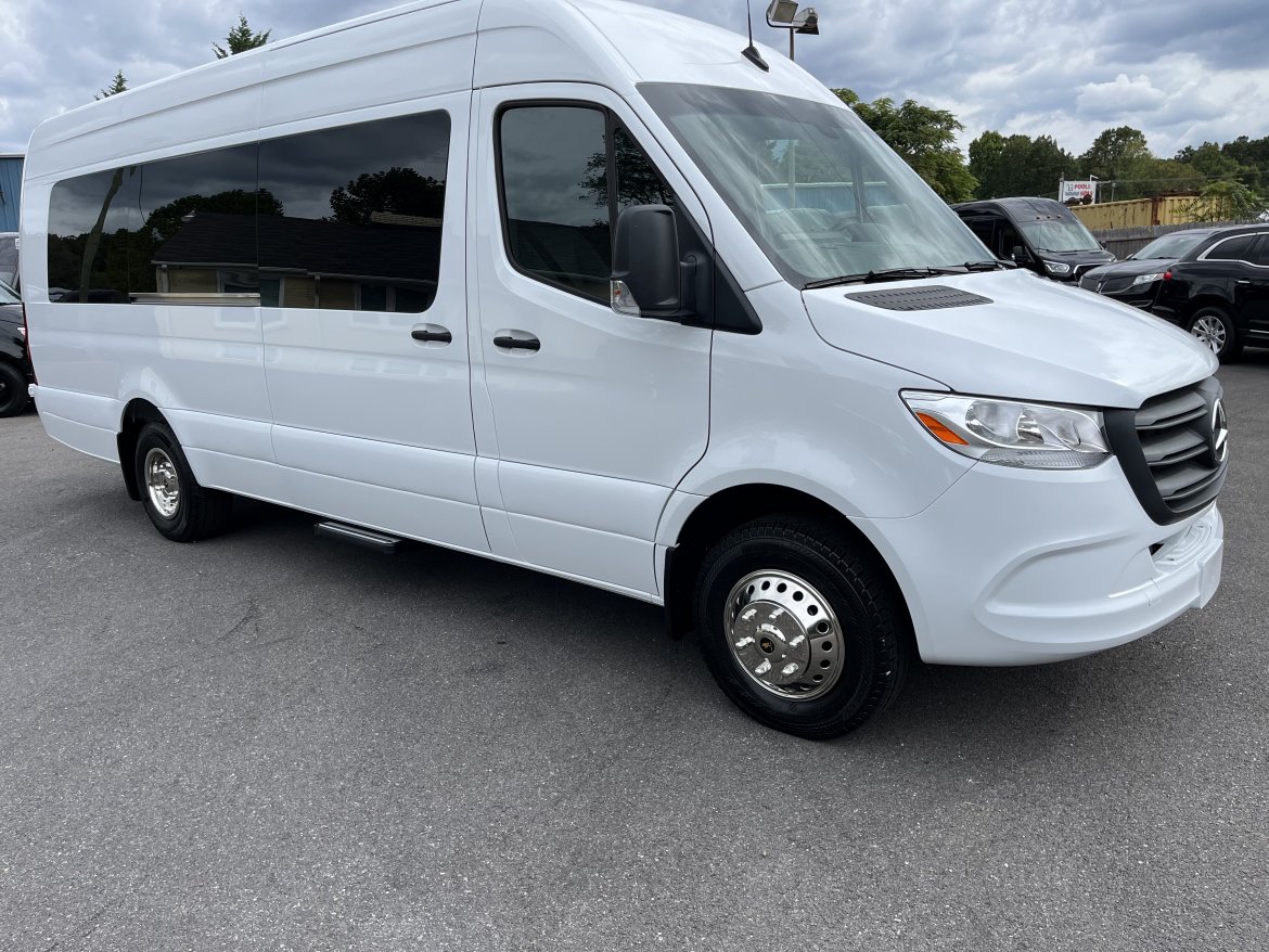 New 2023 Mercedes-Benz Sprinter 3500 170 ext Limo Bus