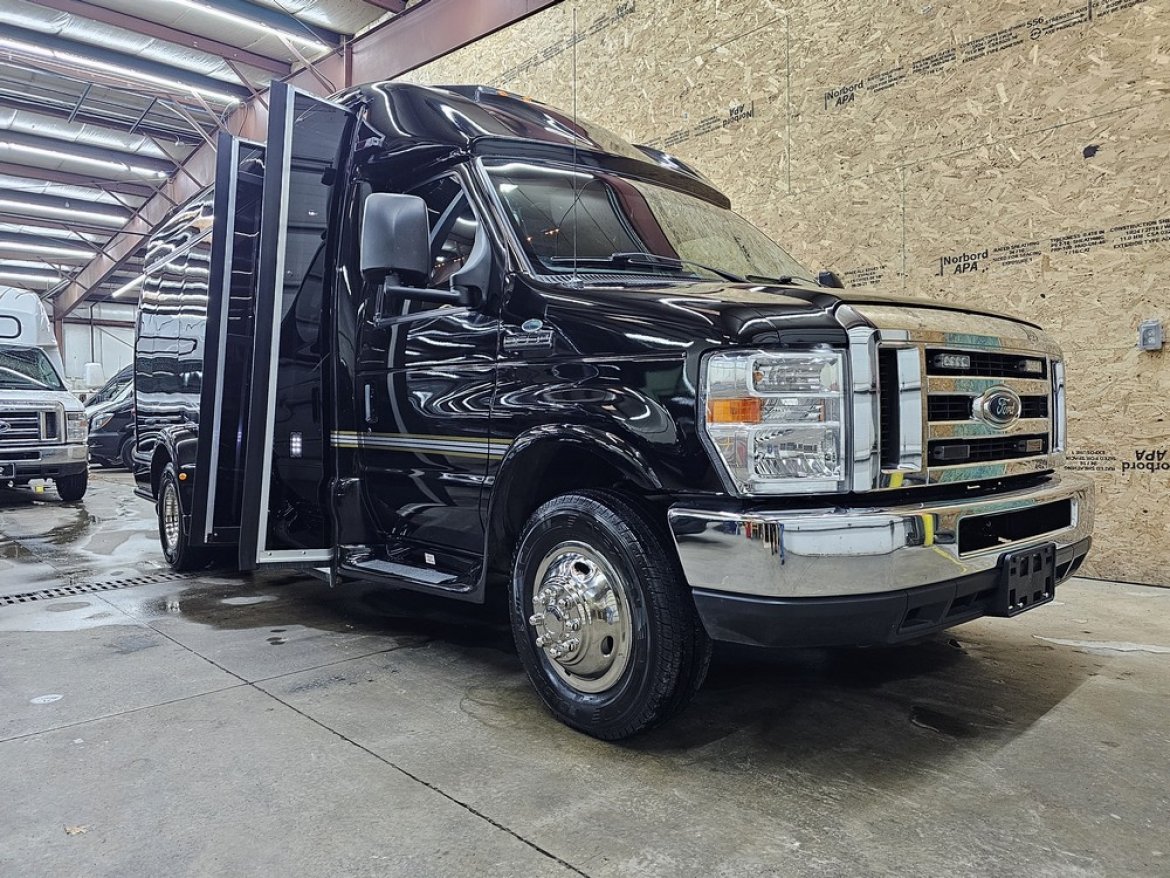 Used 2012 Ford E350 14 Passenger Limo Bus