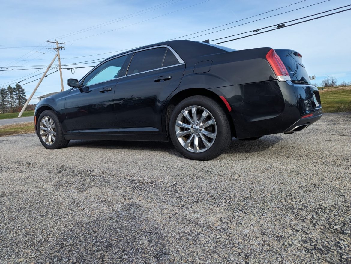 Used 2018 Chrysler 300 Touring Sedan