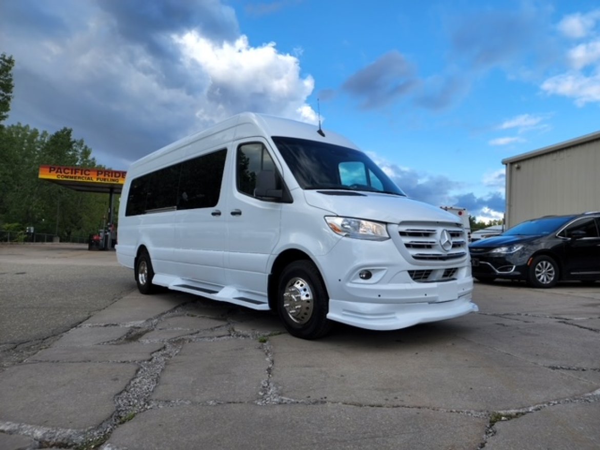 New Rare 2023 Mercedes Sprinter Limo 3500