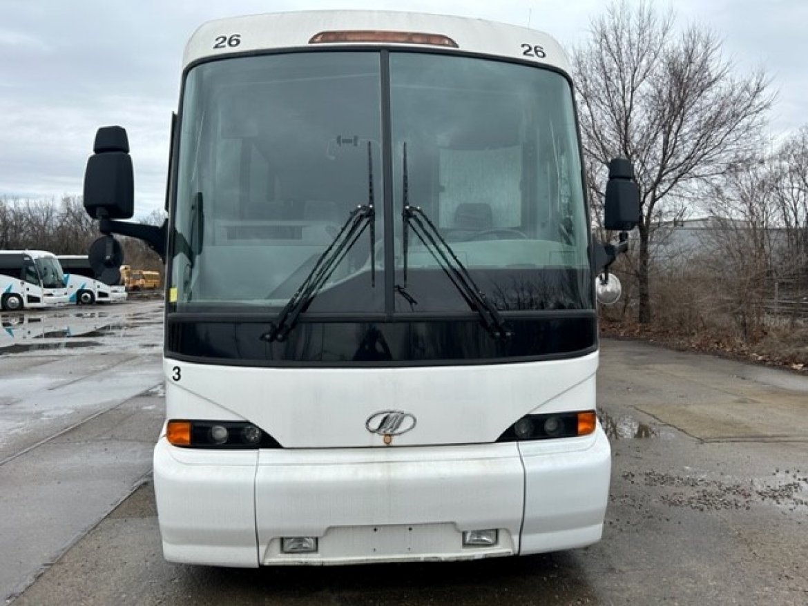 Used 2006 J4500 Motorcoach For Sale by MCI