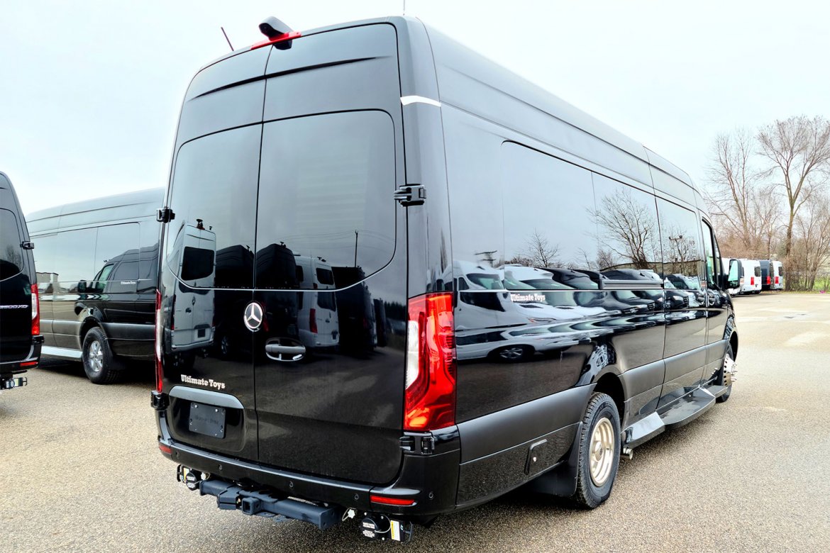 New 2024 Mercedes-Benz Ultimate Coach Sprinter