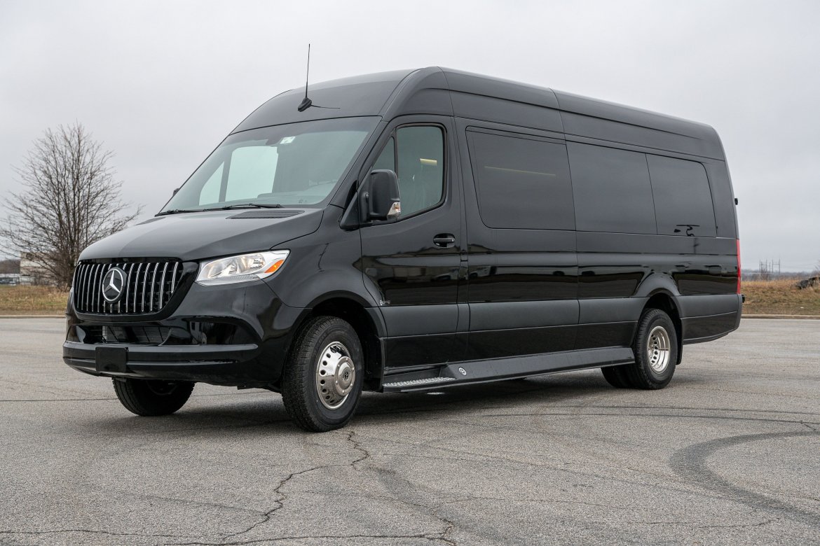 New 2023 Mercedes-Benz Sprinter 3500 170 HT limousine Sprinter For Sale