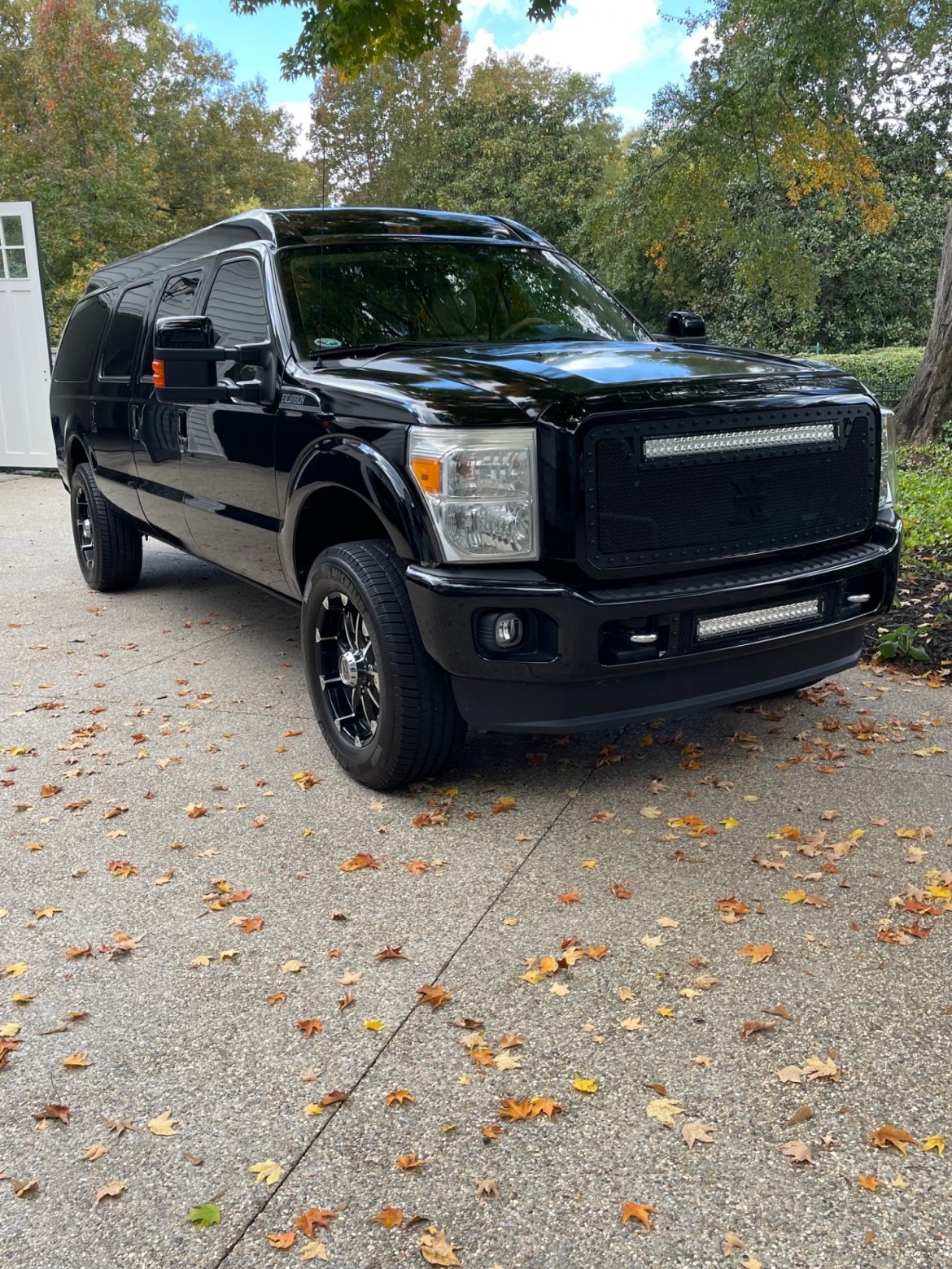 Used 2012 Ford F350 6.7L Diesel CEO Mobile Office