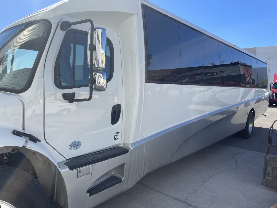 Used 2017 Freightliner M2 For Sale