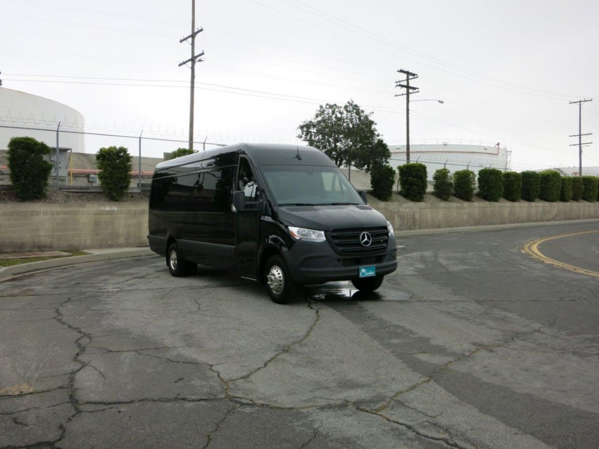 New 2023 Mercedes-Benz 3500 Sprinter Shuttle